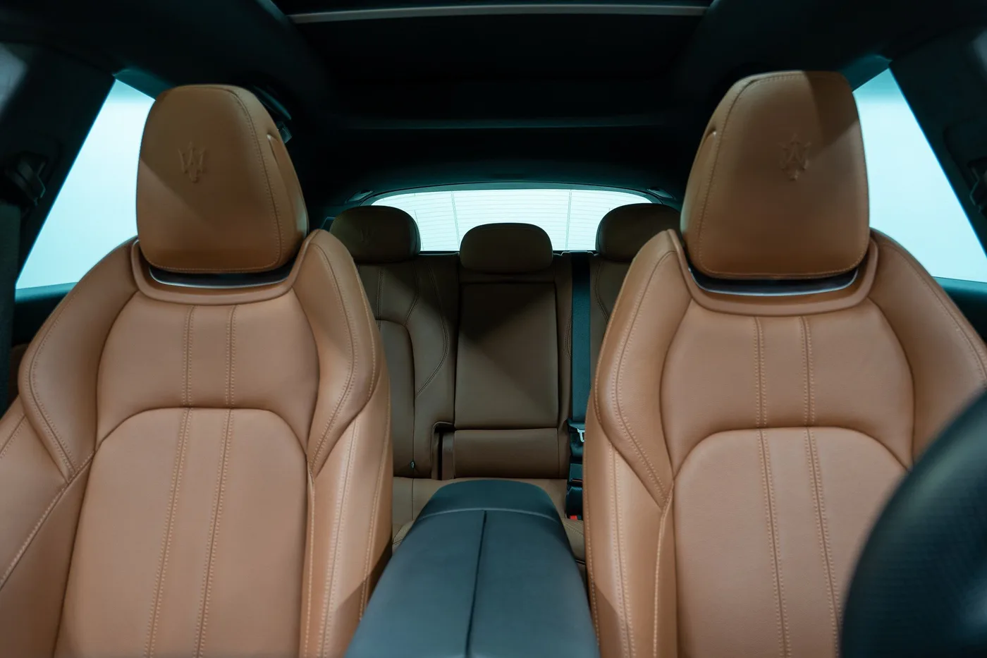 2019 Maserati Levante Modena proposée par un concessionnaire spécialisé à Singen, Allemagne, photo 15 sur 24