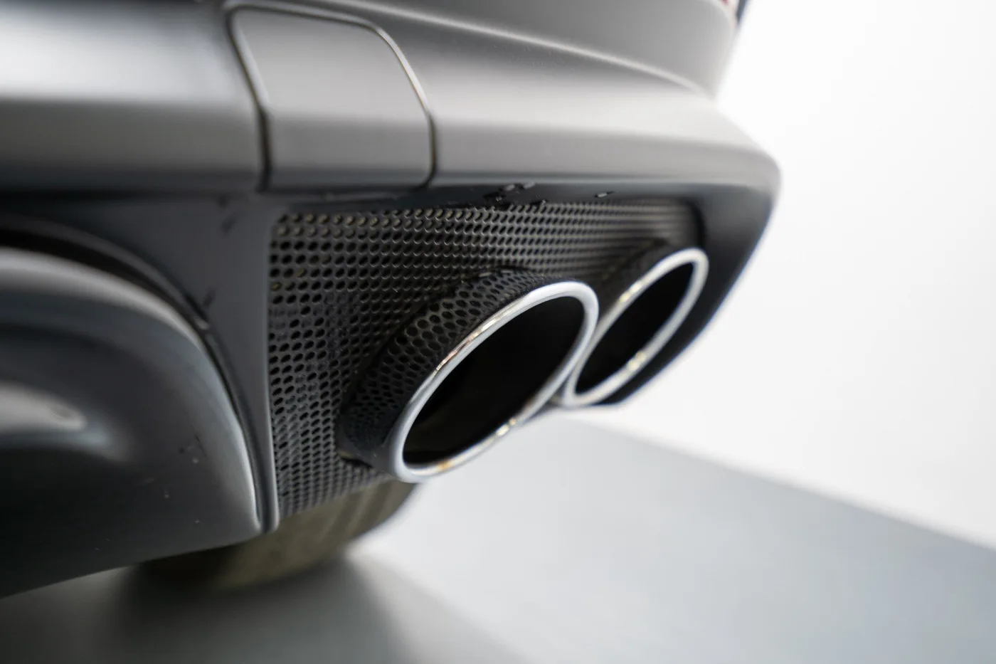 2019 Maserati Levante Modena proposée par un concessionnaire spécialisé à Singen, Allemagne, photo 18 sur 24