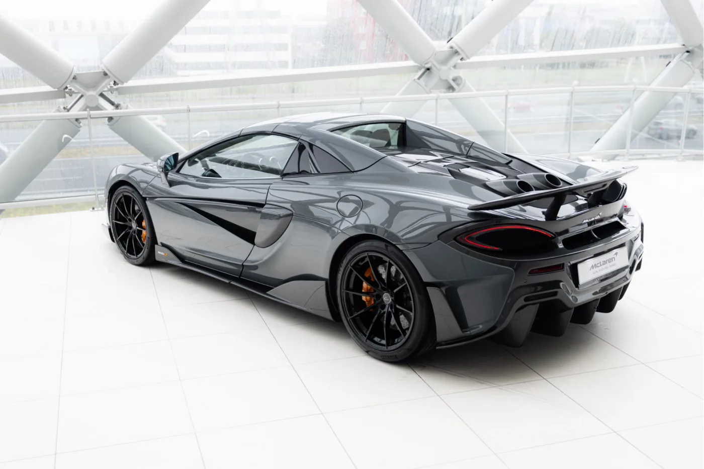 2019 McLaren 600LT Spider angeboten von einem offiziellen McLaren und Morgan-Vertragshändler in Utrecht, Niederlande, Foto 2 von 25