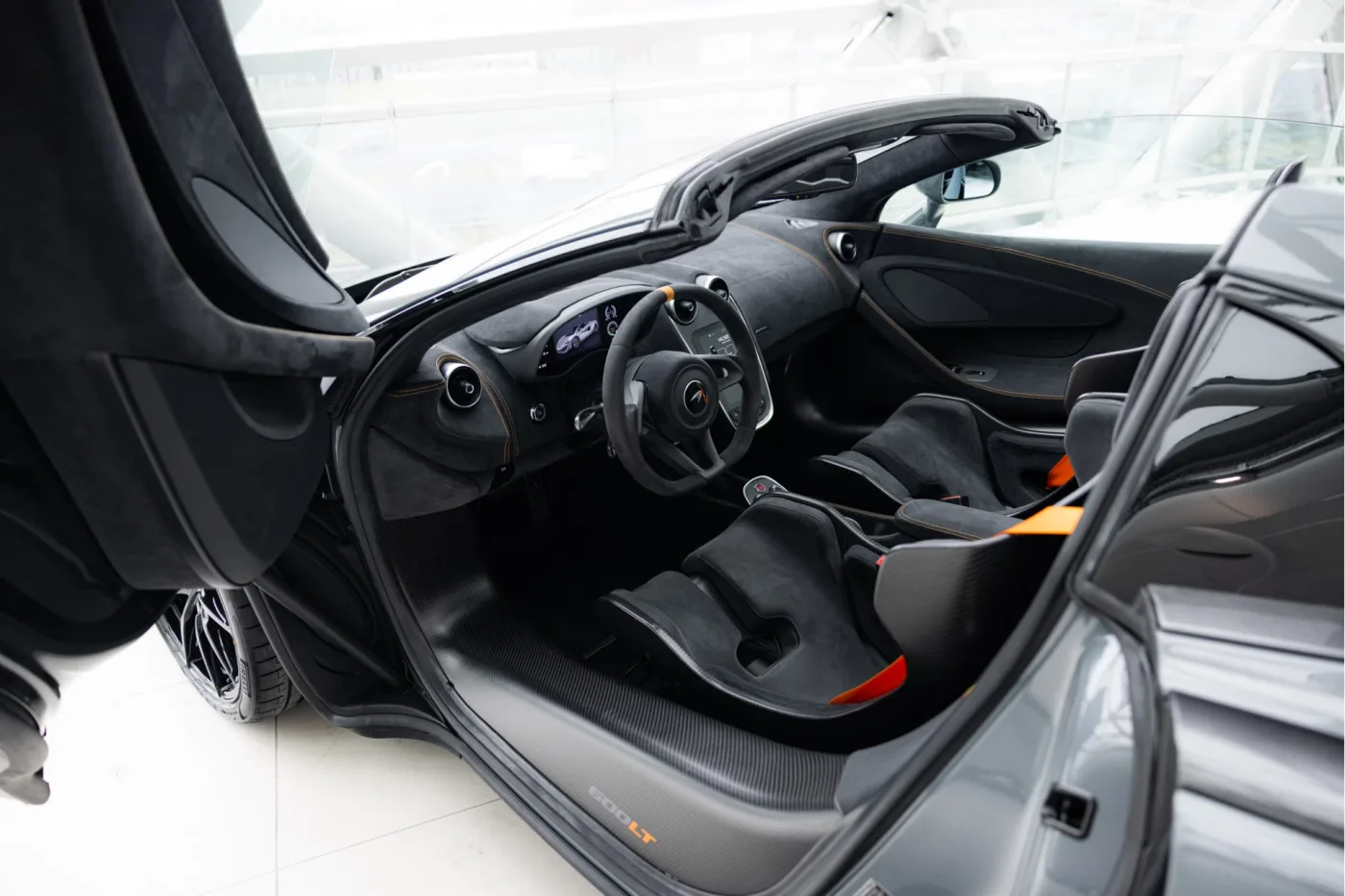 2019 McLaren 600LT Spider angeboten von einem offiziellen McLaren und Morgan-Vertragshändler in Utrecht, Niederlande, Foto 3 von 25