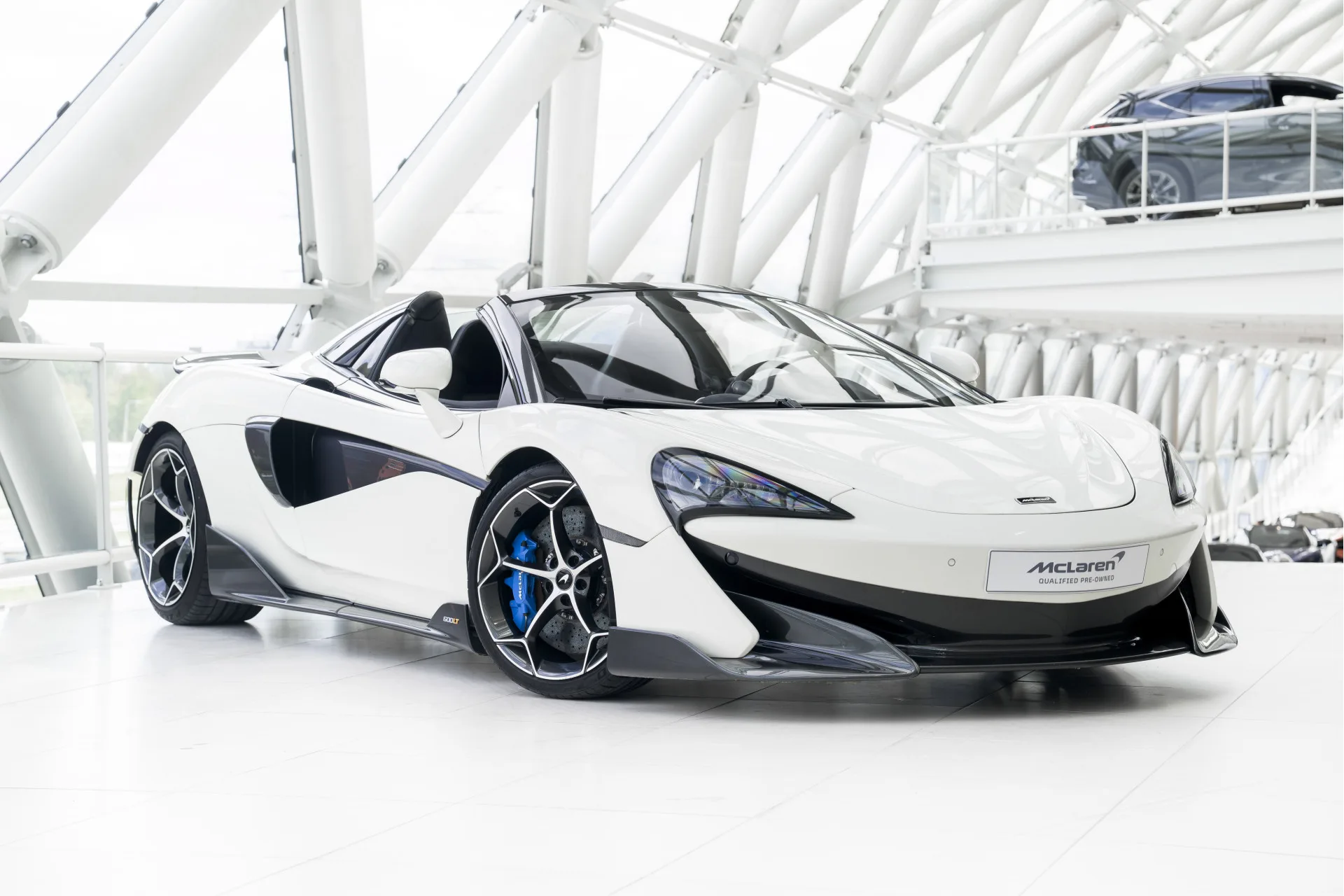 2019 McLaren 600LT Spider offered by a specialist dealer in Utrecht, Netherlands, main photo