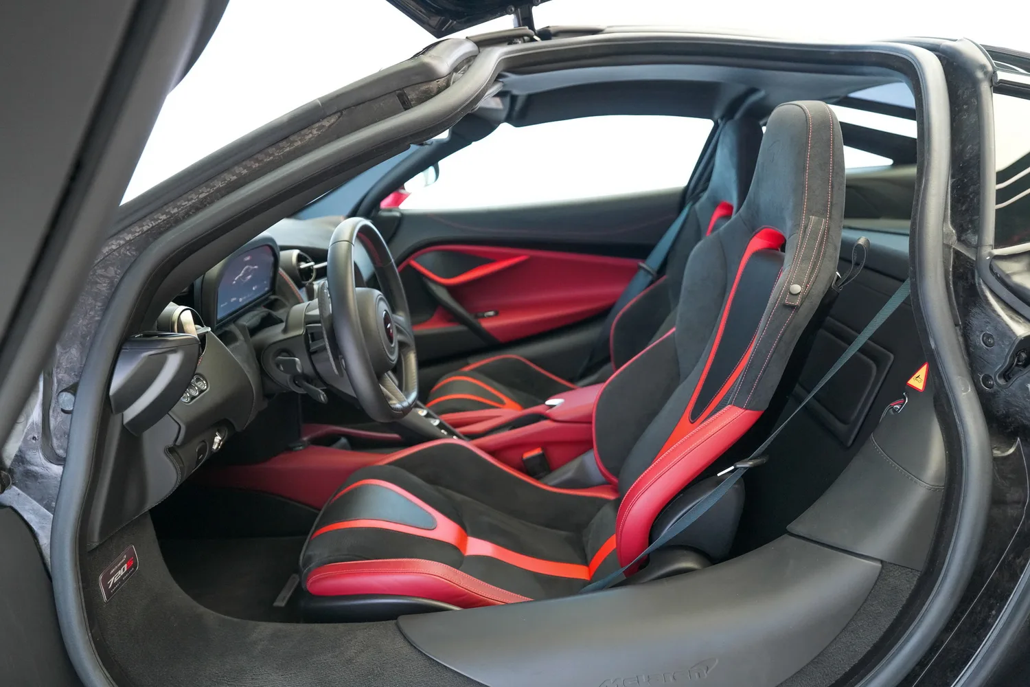 2019 McLaren 720S, 3/14