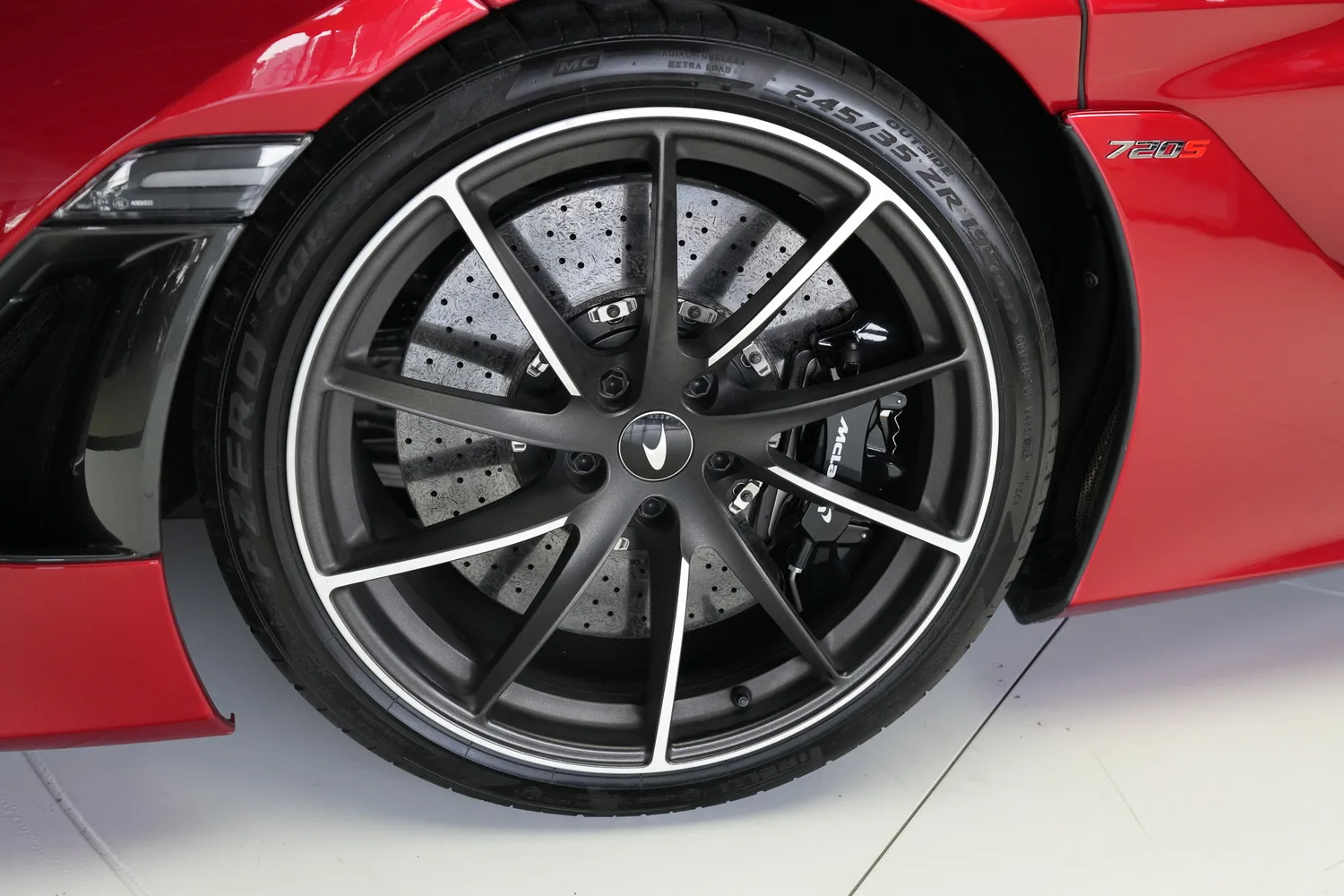 2019 McLaren 720S, 14/14