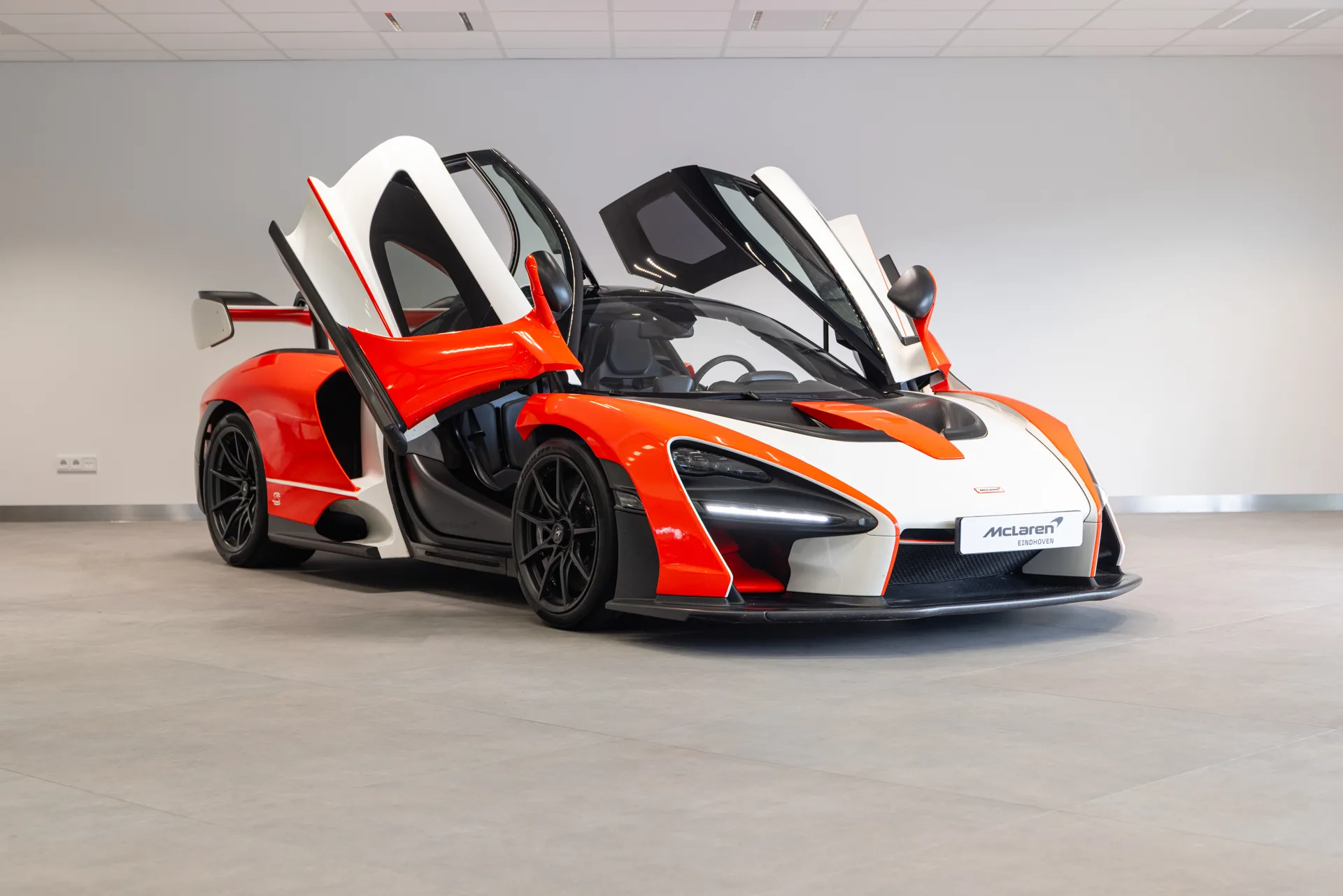 2019 McLaren Senna, 11/30
