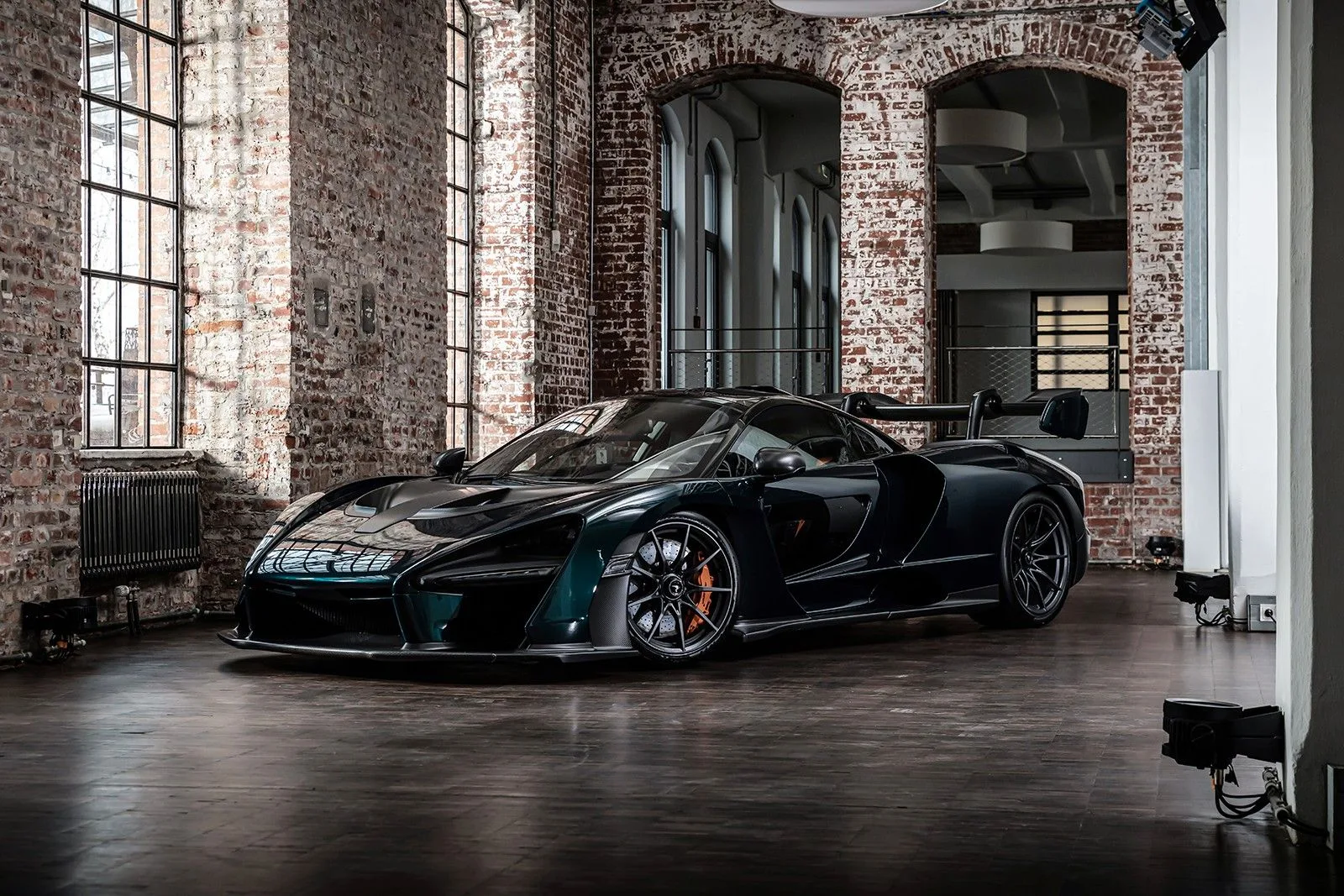 2019 McLaren Senna angeboten von einem Vertragshändler in Munich, Deutschland, Hauptfoto