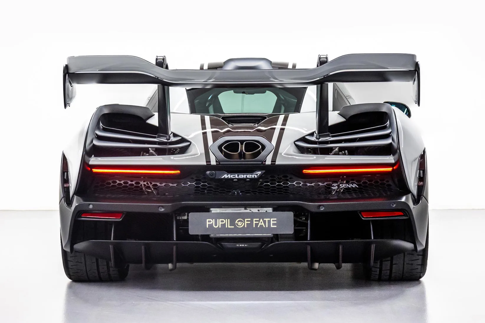 2019 McLaren Senna Ayrton Senna Edition, 3/24