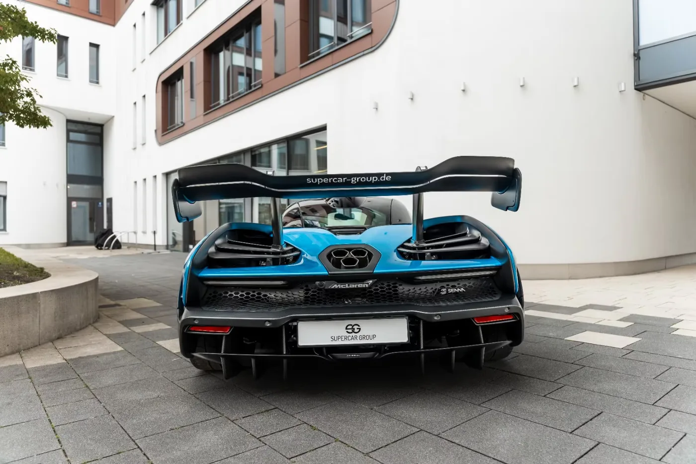 2019 McLaren Senna angeboten von einem Supersportwagenhändler in Munich, Deutschland, Foto 5 von 15
