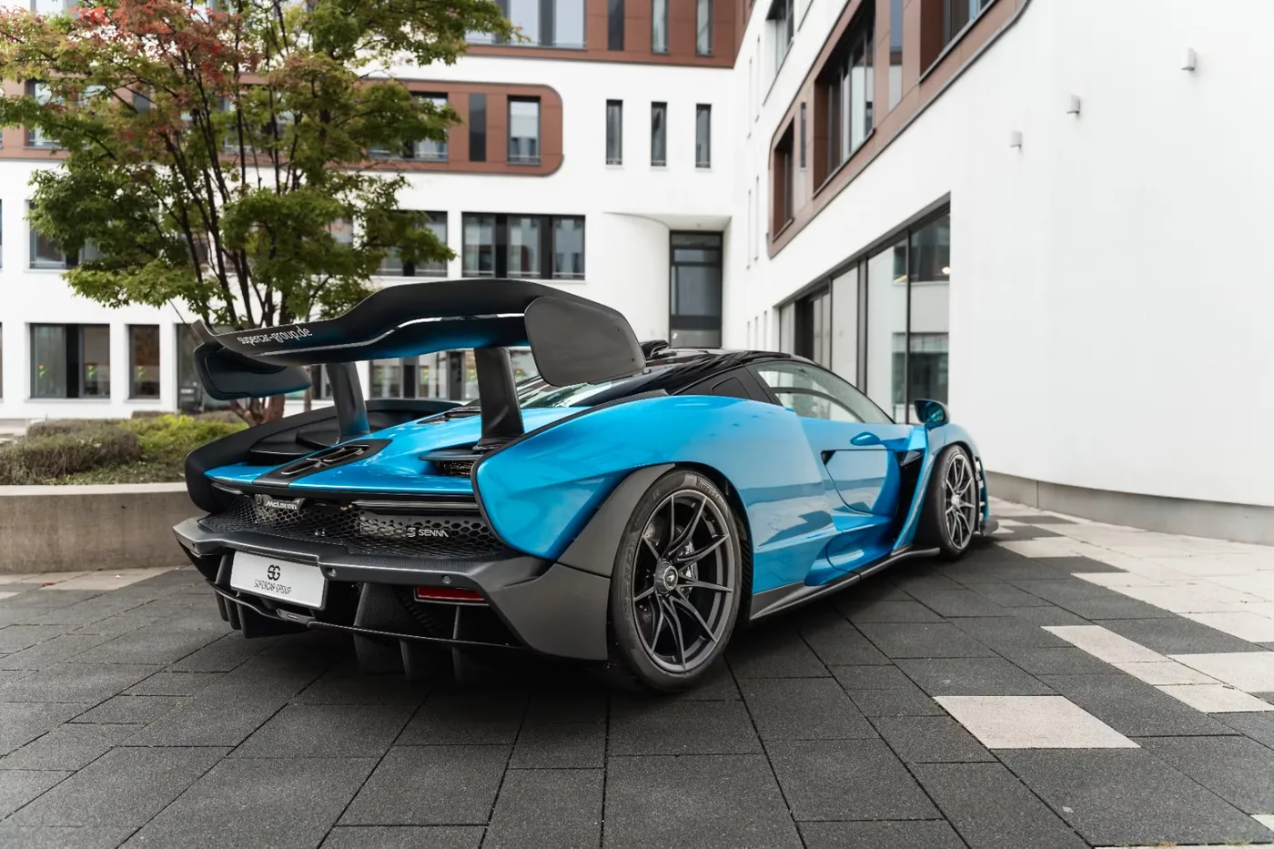 2019 McLaren Senna angeboten von einem Supersportwagenhändler in Munich, Deutschland, Foto 6 von 15