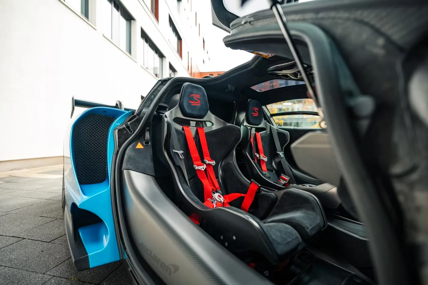 2019 McLaren Senna angeboten von einem Supersportwagenhändler in Munich, Deutschland, Foto 11 von 15