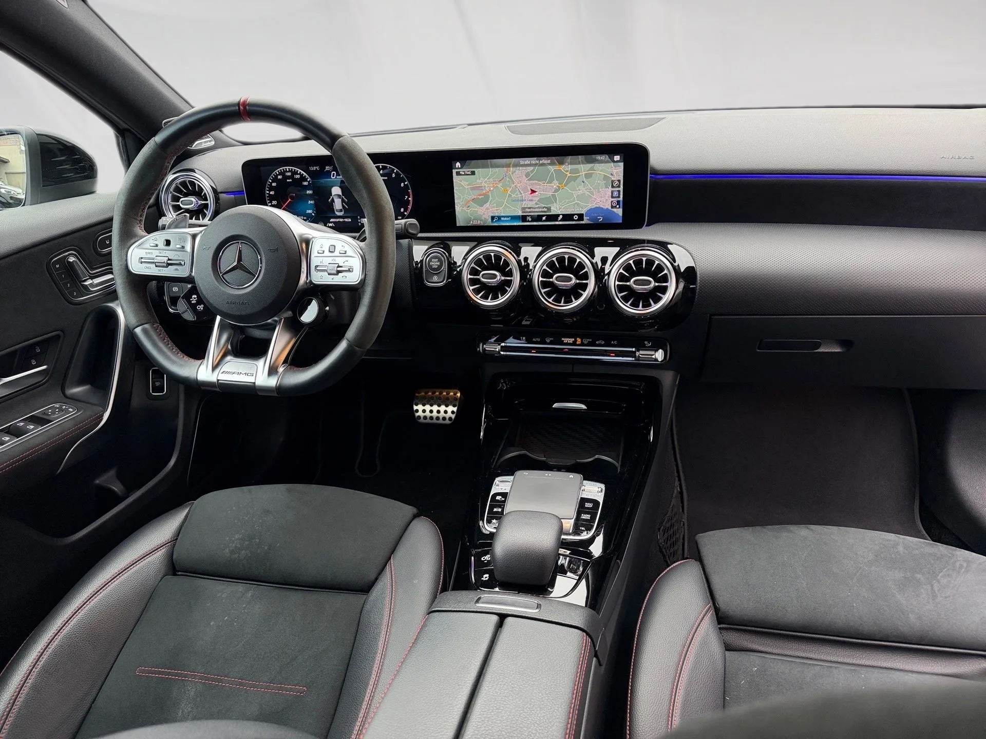 2019 Mercedes-AMG A 35, 16/20