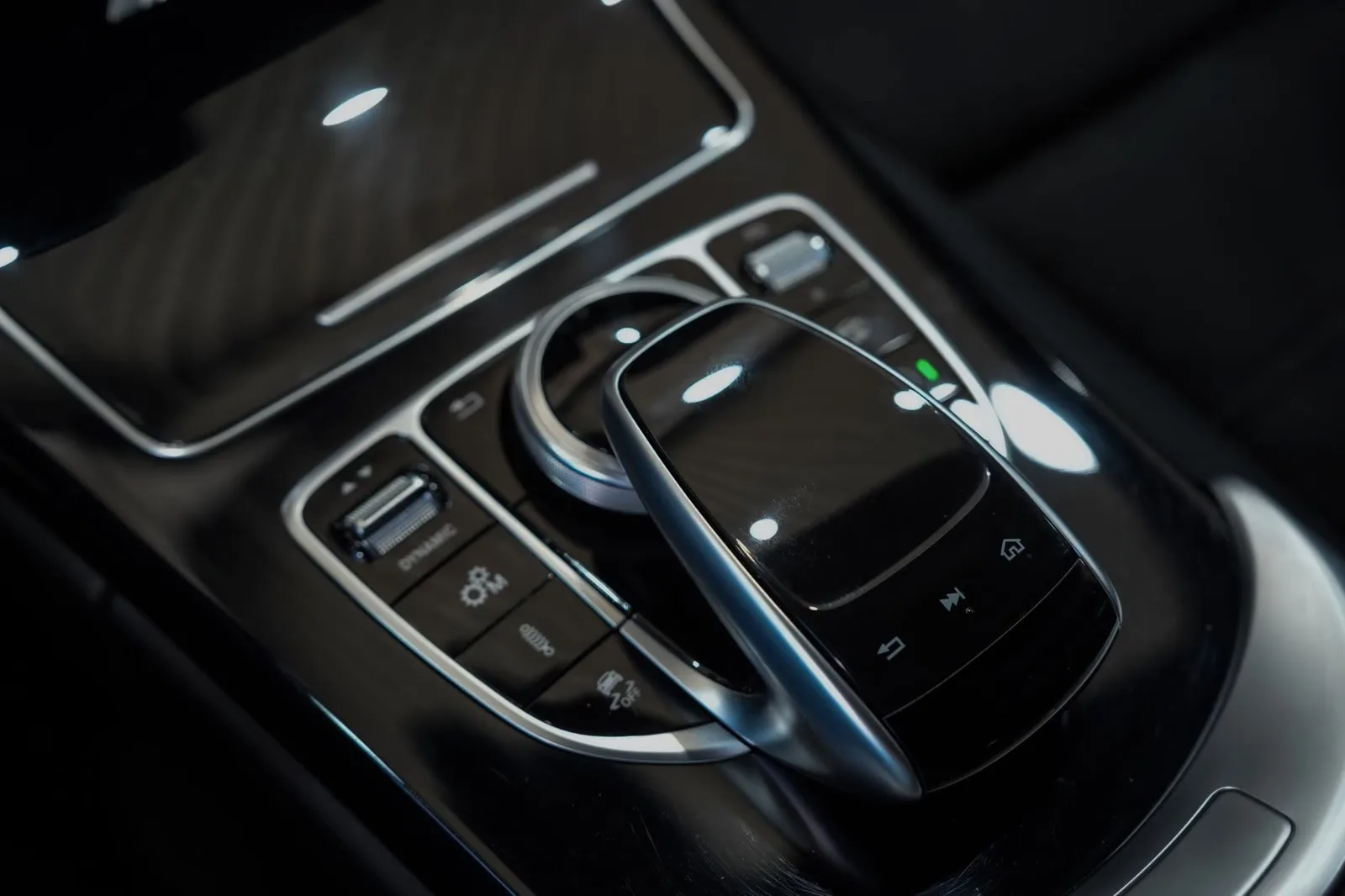 2019 Mercedes-AMG C 63 Estate, 18/27