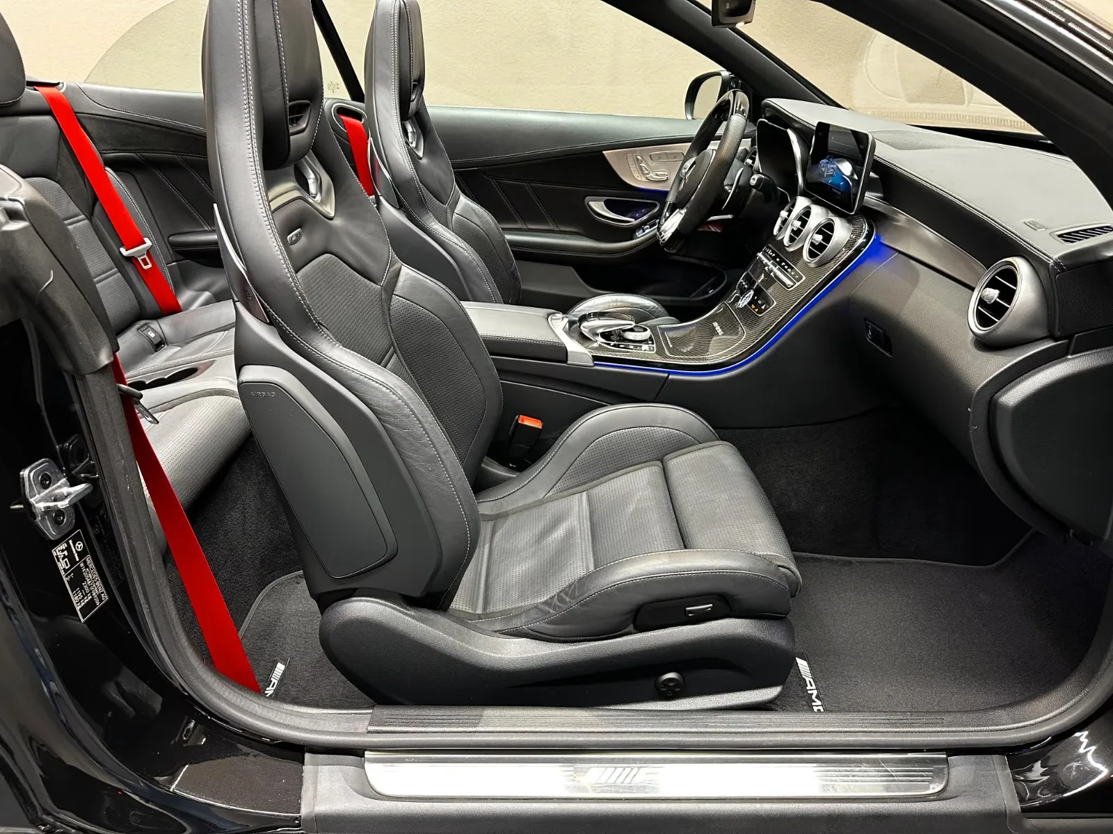 2019 Mercedes-AMG C 63 S Cabriolet, 25/28