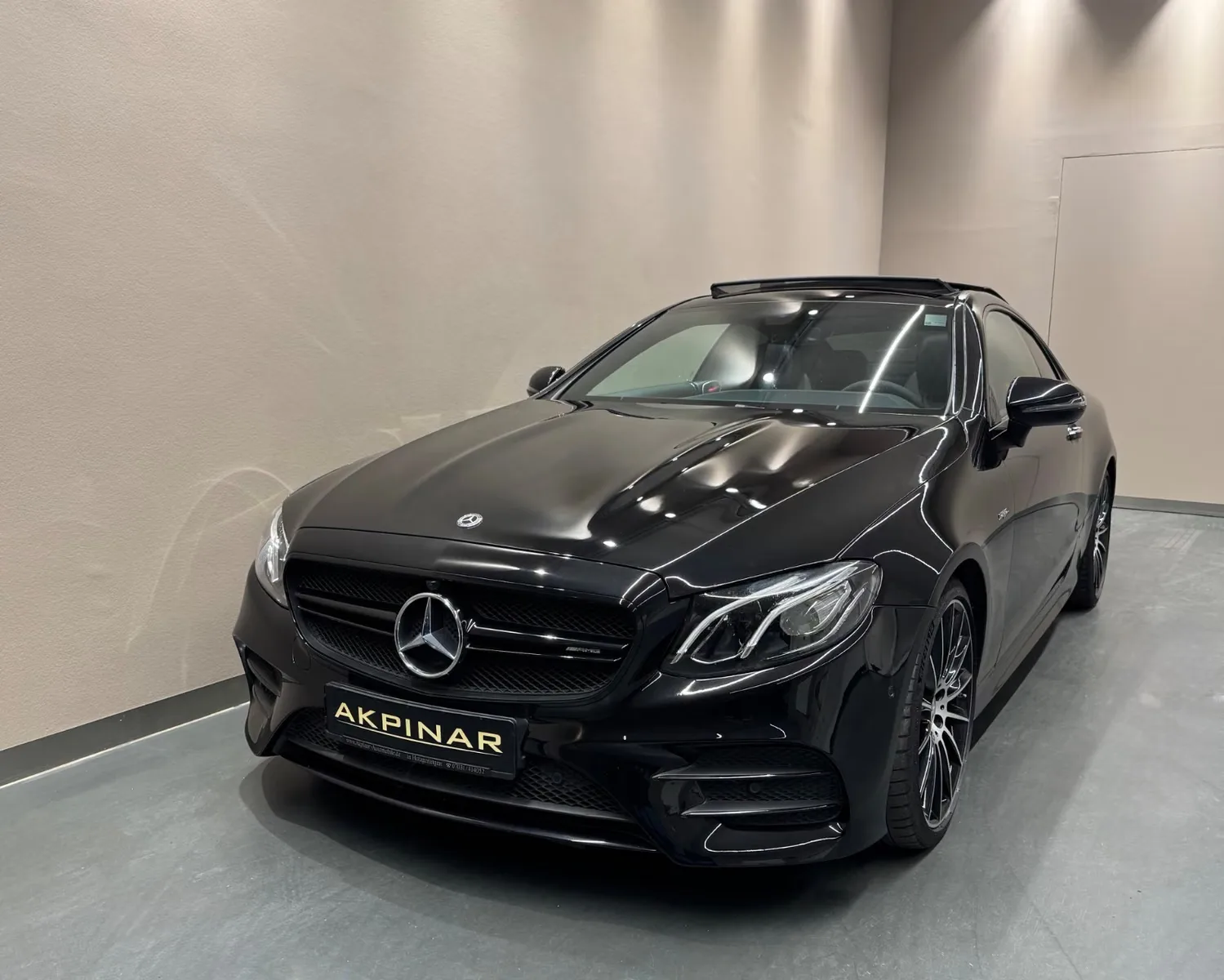 2019 Mercedes-AMG E 53 Coupé offered by a specialist dealer in Holzgerlingen, Germany, main photo