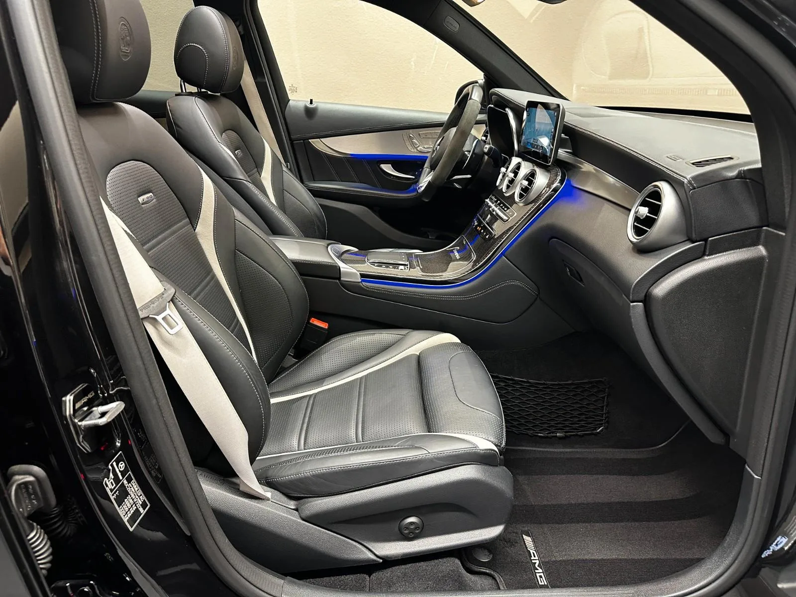 2019 Mercedes-AMG GLC 63 S, 27/30