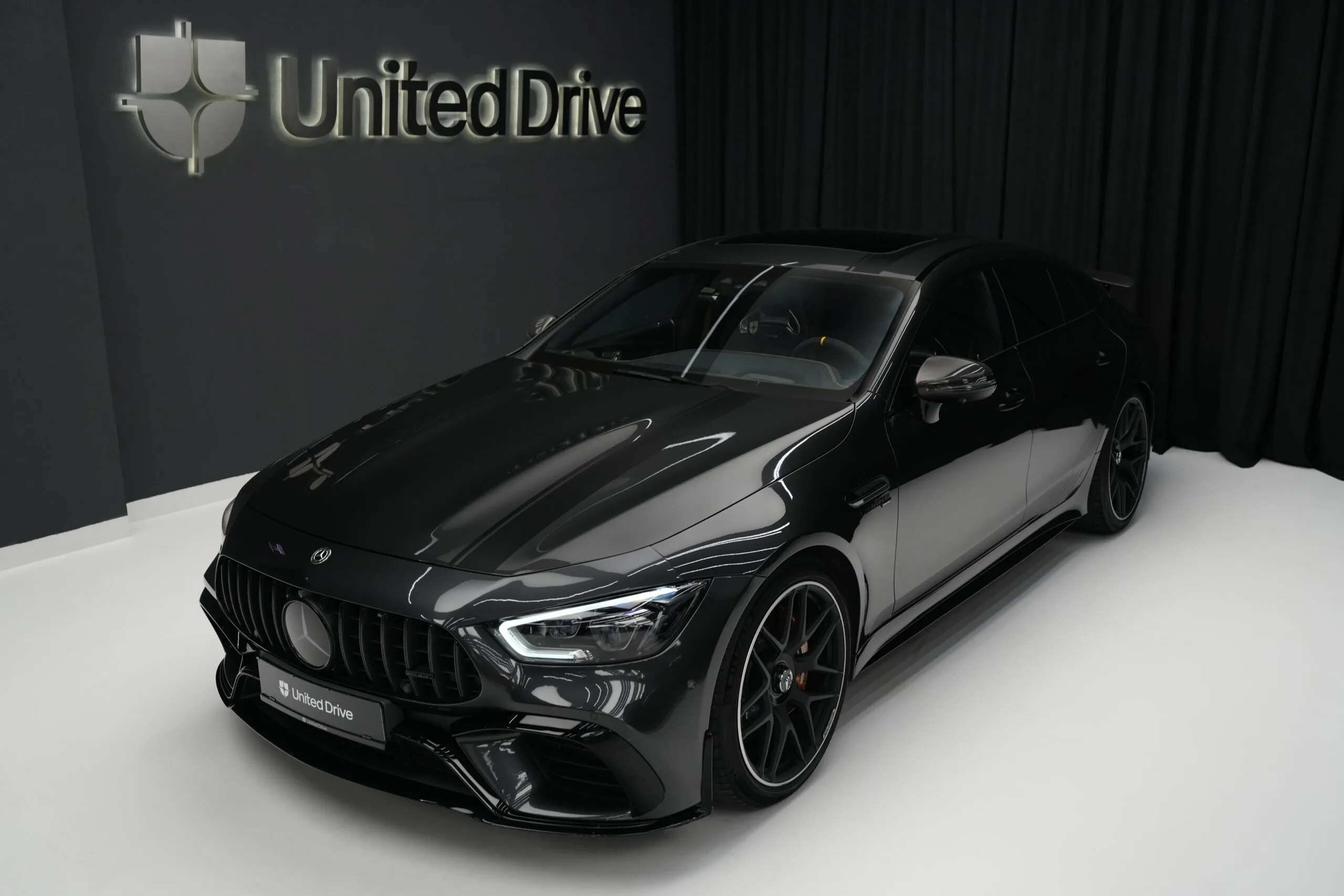 2019 Mercedes-AMG GT 63 S 4-Door Coupé Edition 1, 2/30