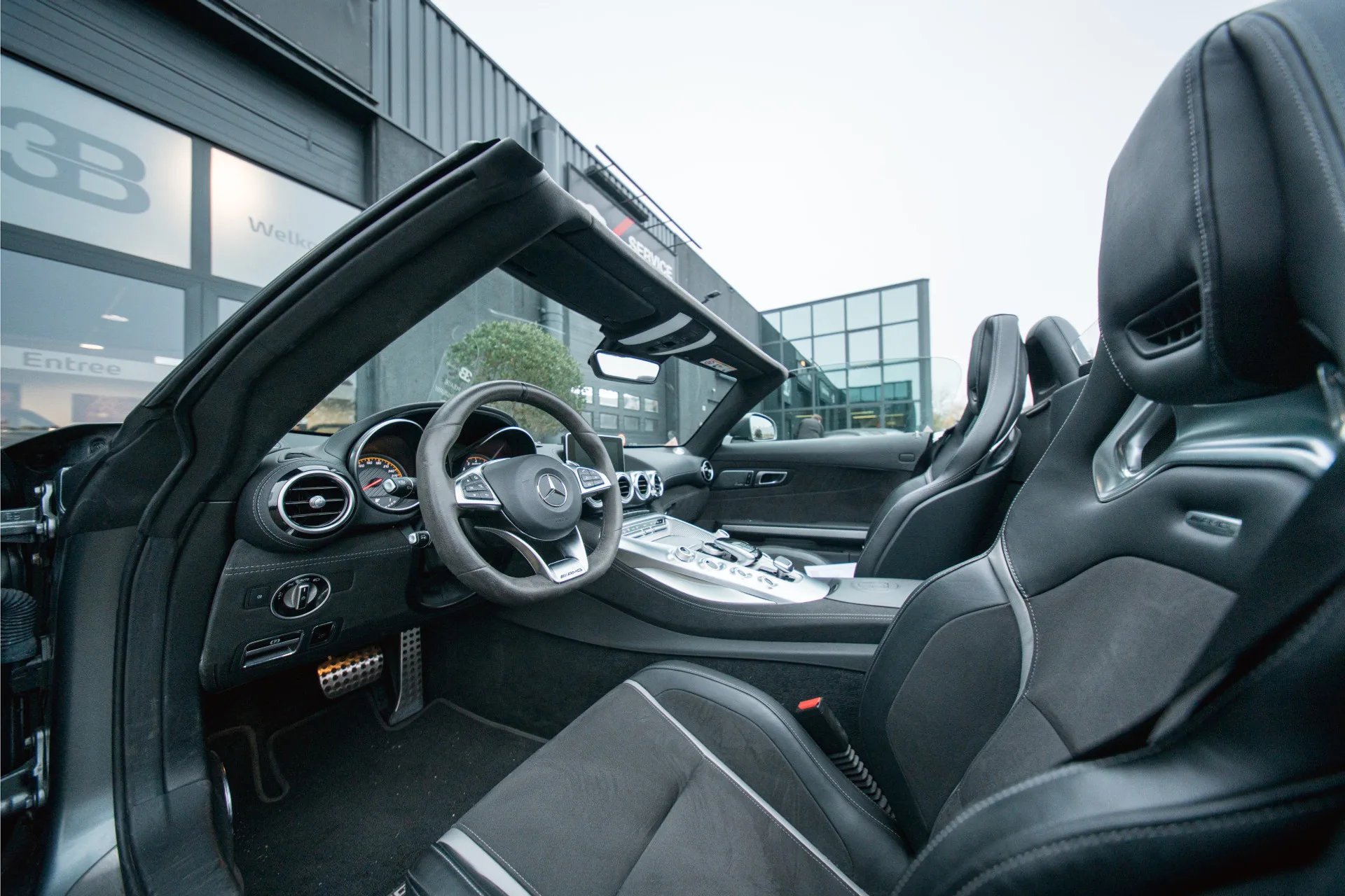 2019 Mercedes-AMG GT C Roadster, 2/30