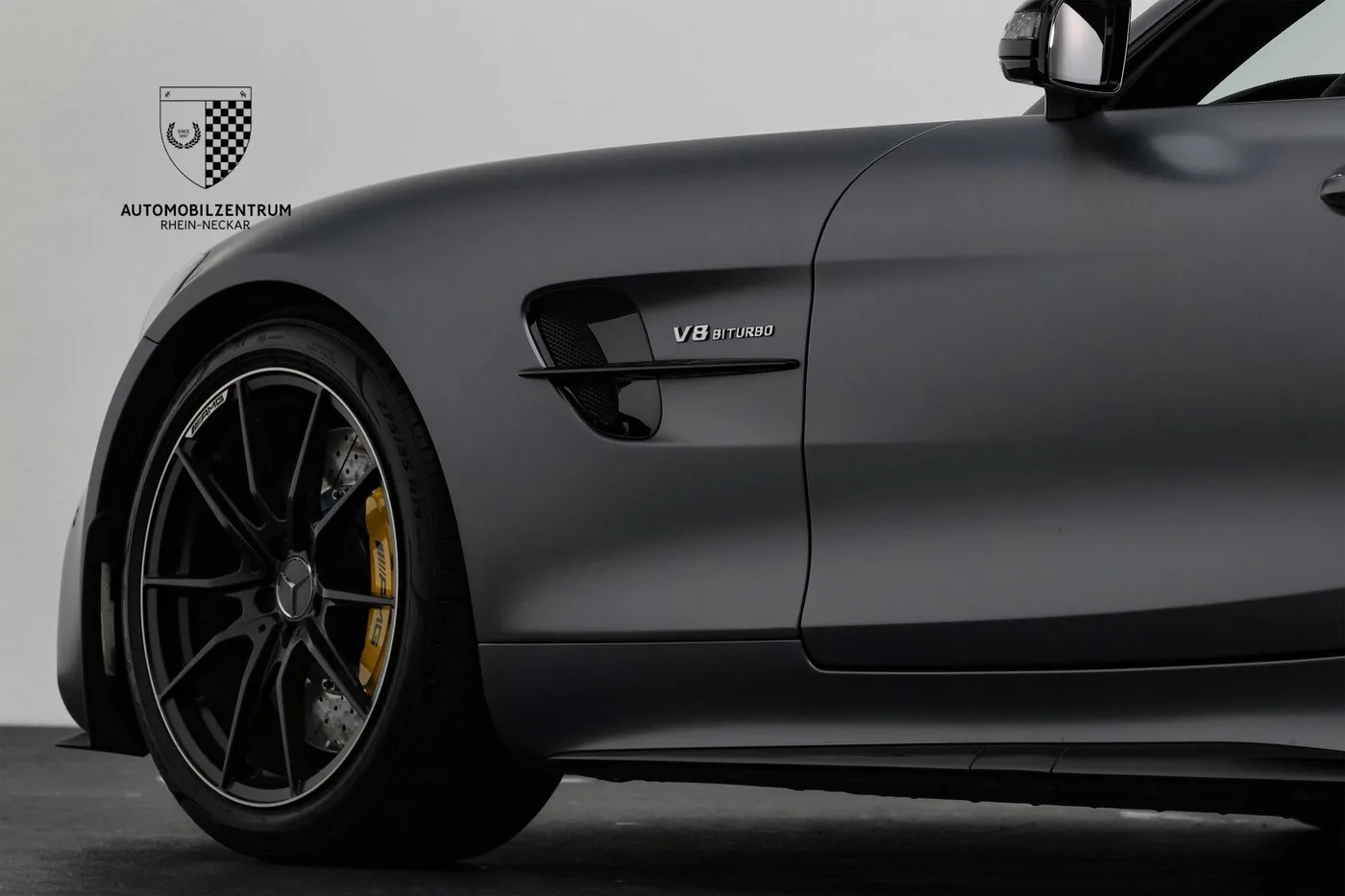 2019 Mercedes-AMG GT R offered by a supercar dealer in Viernheim, Germany, photo 17 of 25