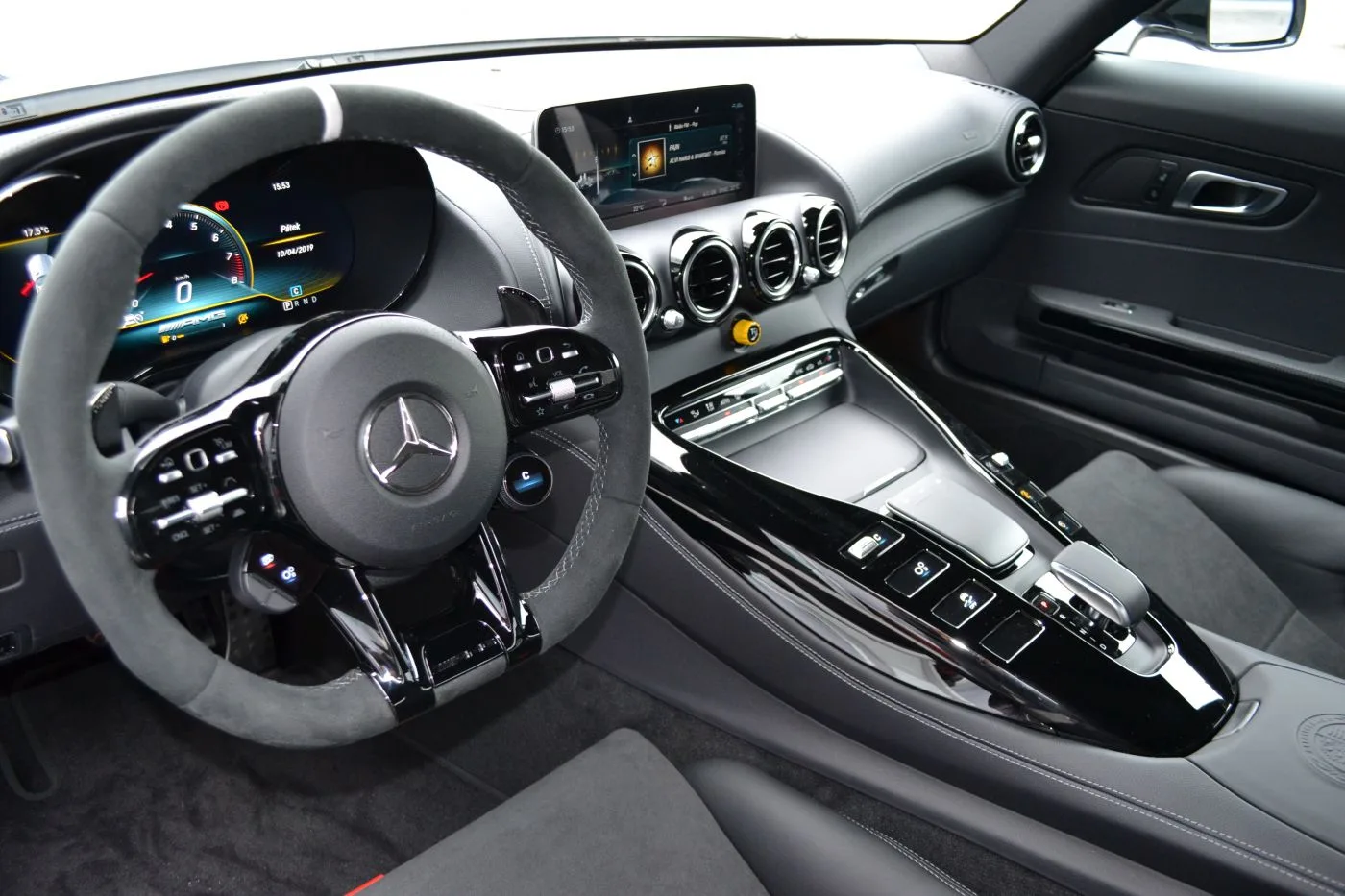 2019 Mercedes-AMG GT R Pro angeboten von einem Fachhändler in Písek, Tschechien, Foto 7 von 10