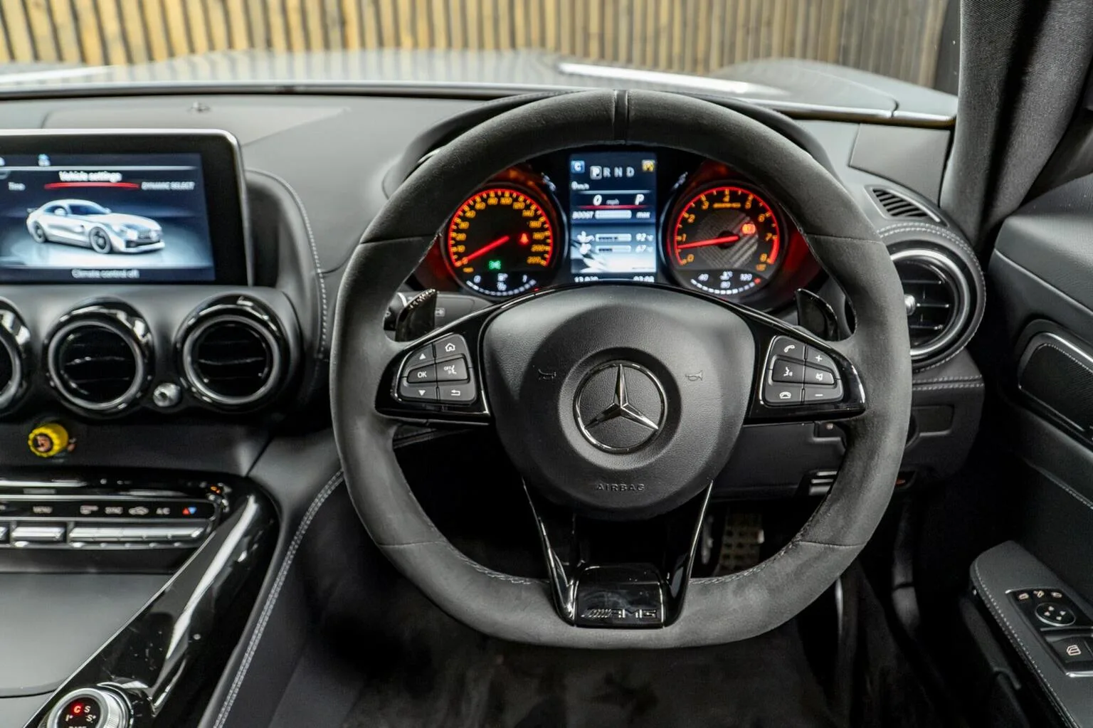 2019 Mercedes-AMG GT R, 25/30