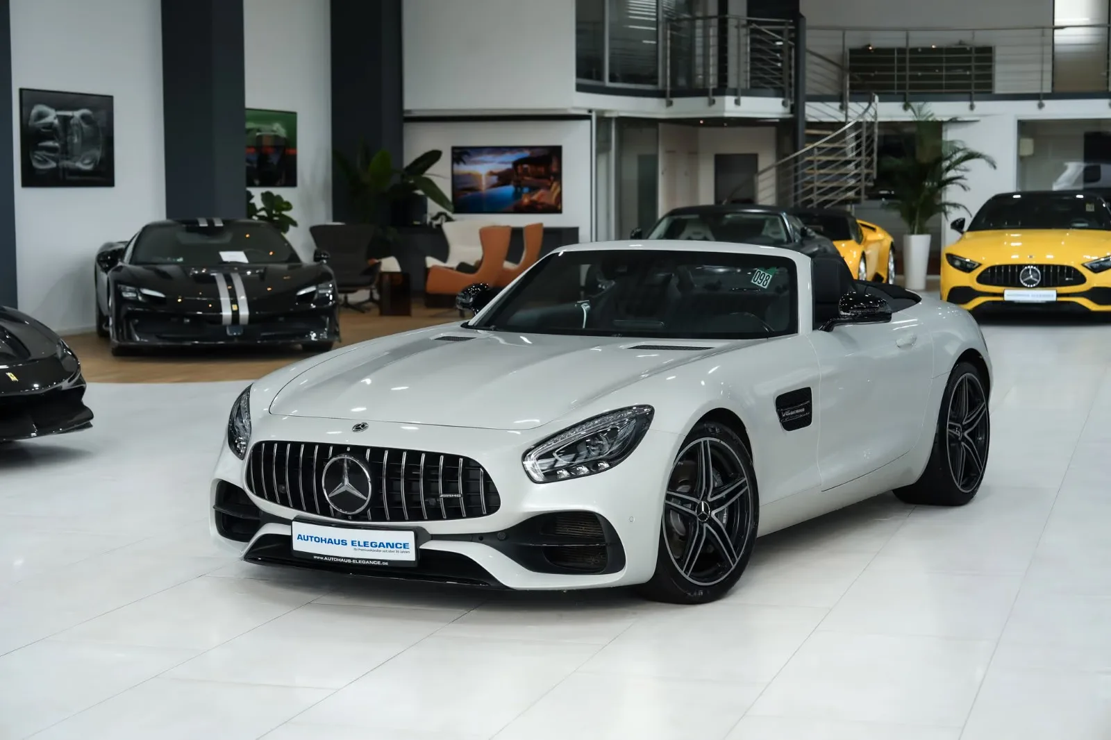 2019 Mercedes-AMG GT Roadster, 7/30