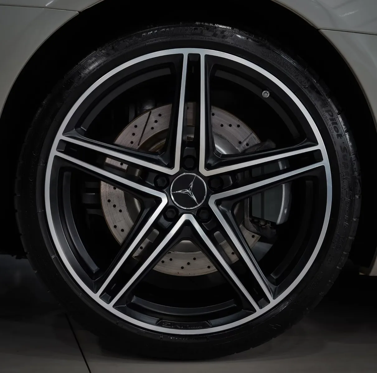 2019 Mercedes-AMG GT Roadster, 12/30
