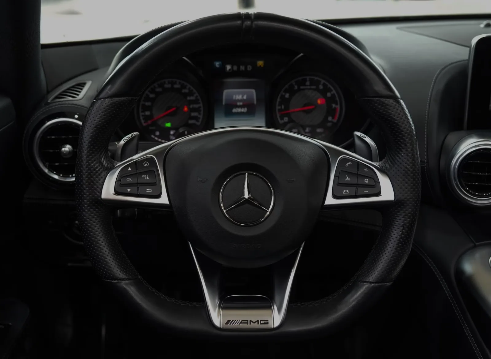 2019 Mercedes-AMG GT Roadster, 16/30