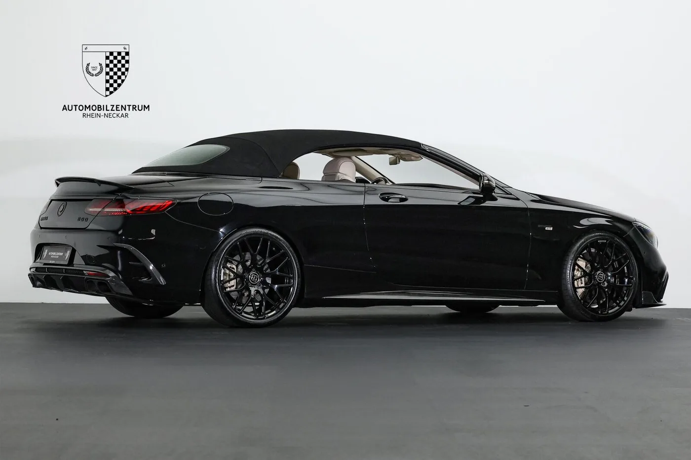 2019 Brabus S 800 Cabriolet offered by a supercar dealer in Viernheim, Germany, photo 7 of 25