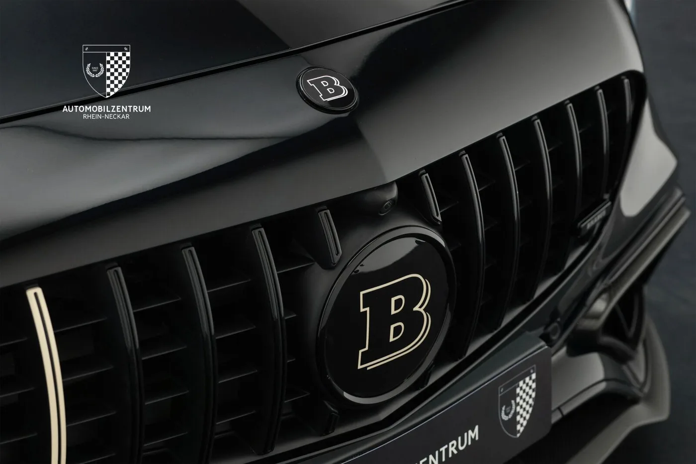 2019 Brabus S 800 Cabriolet offered by a supercar dealer in Viernheim, Germany, photo 10 of 25
