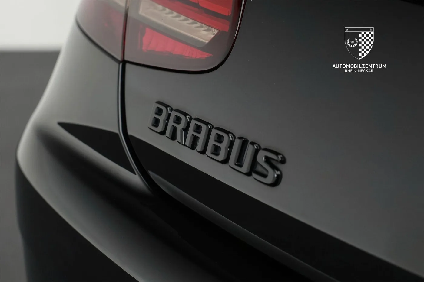 2019 Brabus S 800 Cabriolet offered by a supercar dealer in Viernheim, Germany, photo 17 of 25