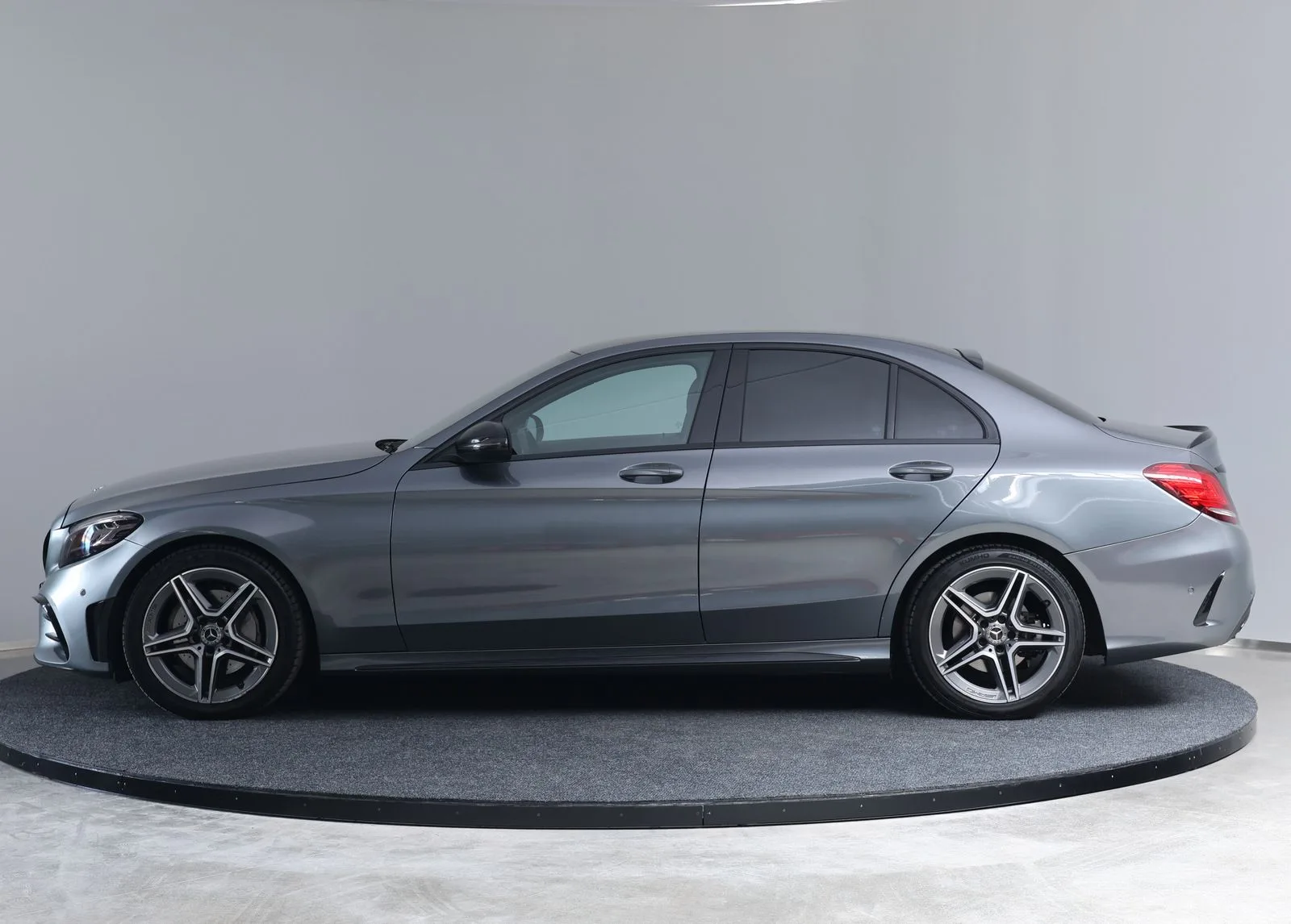 2019 Mercedes-Benz C 180 d, 8/27