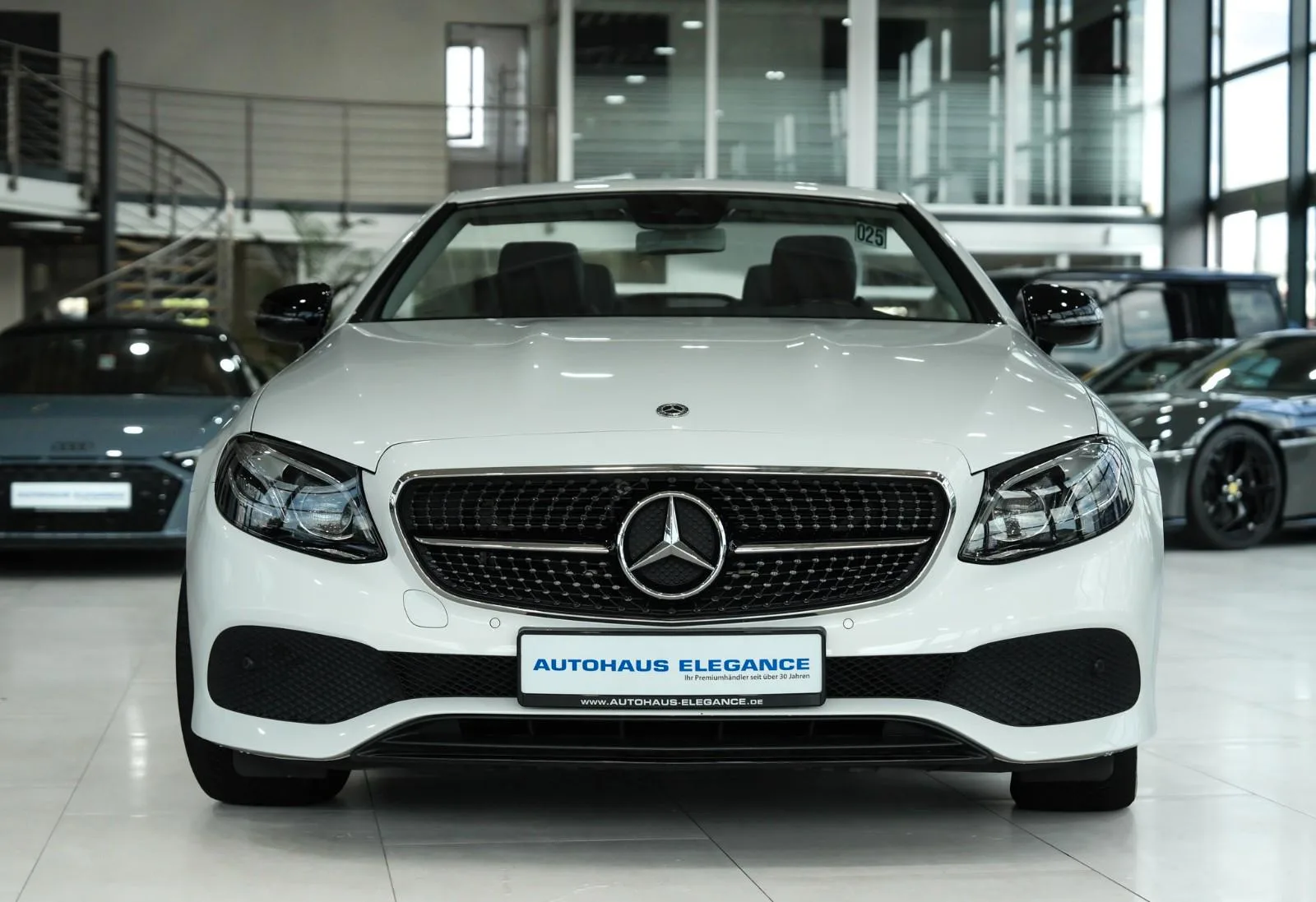 2019 Mercedes-Benz E 220 d Cabriolet, Avantgarde, 4/30