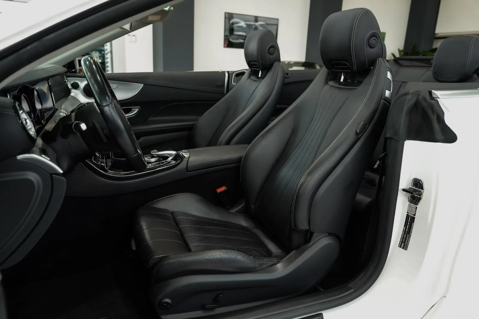 2019 Mercedes-Benz E 220 d Cabriolet, Avantgarde, 10/30