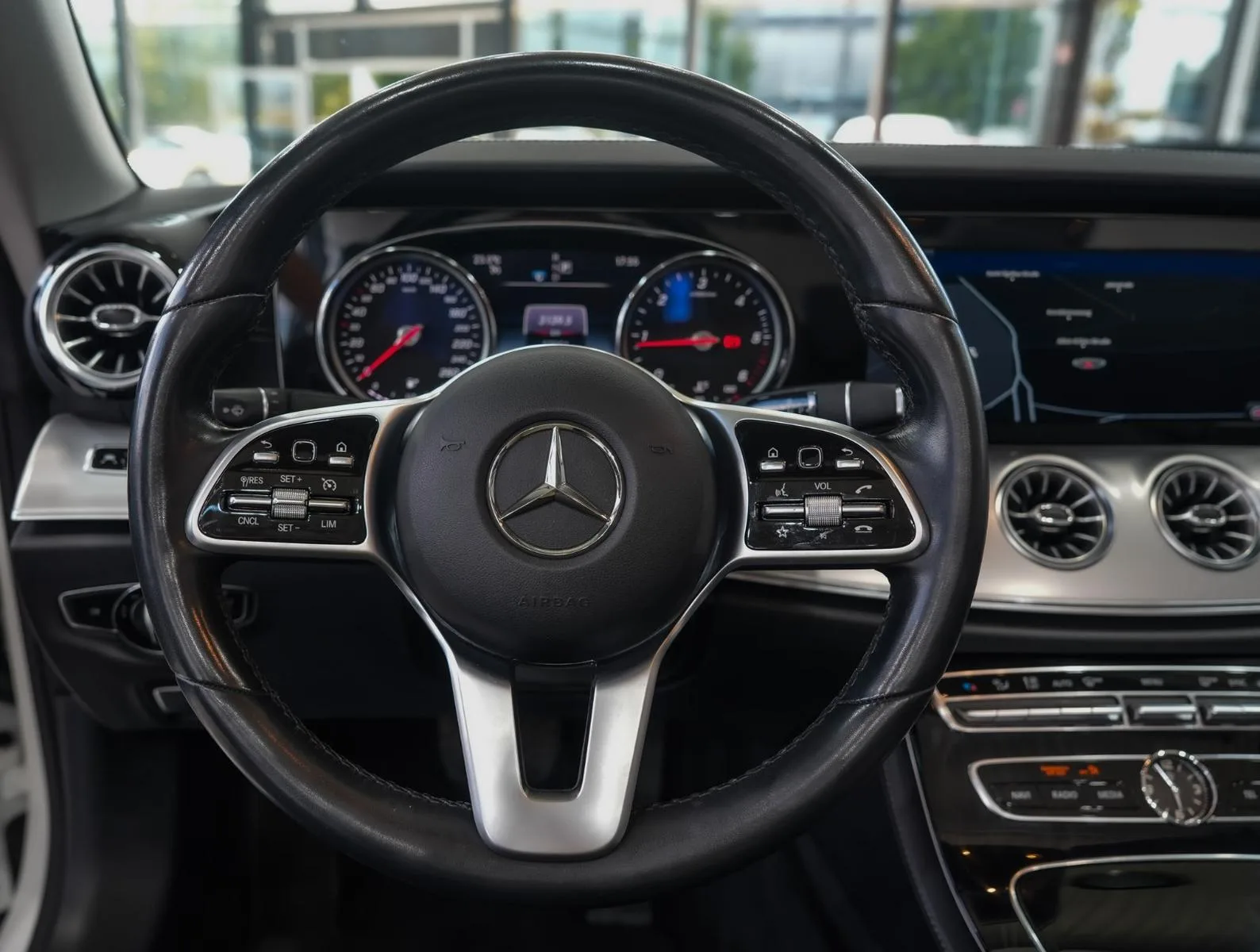 2019 Mercedes-Benz E 220 d Cabriolet, Avantgarde, 13/30