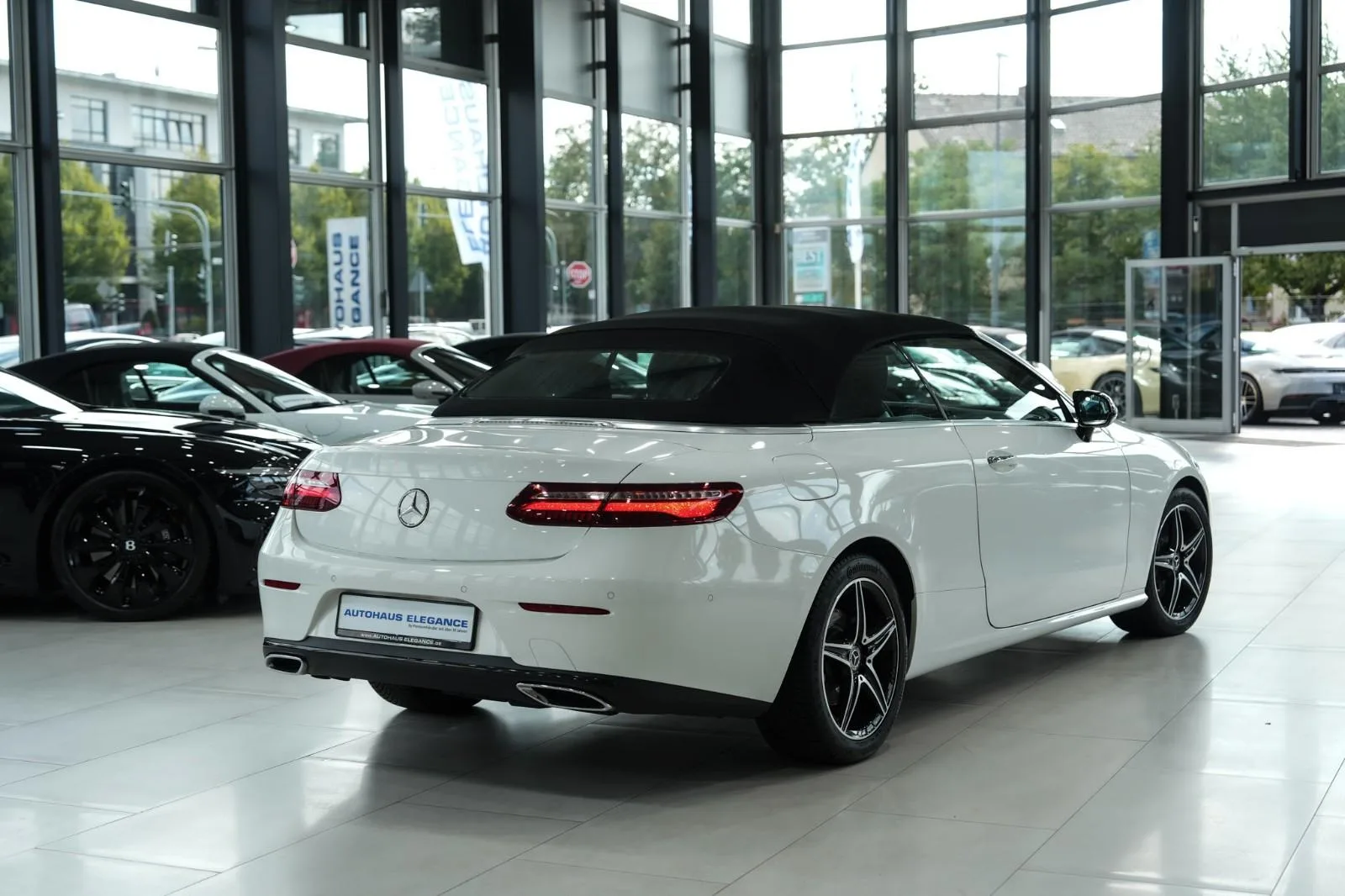 2019 Mercedes-Benz E 220 d Cabriolet, Avantgarde, 28/30