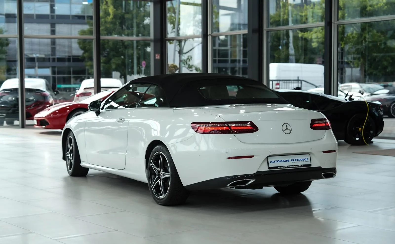 2019 Mercedes-Benz E 220 d Cabriolet, Avantgarde, 29/30
