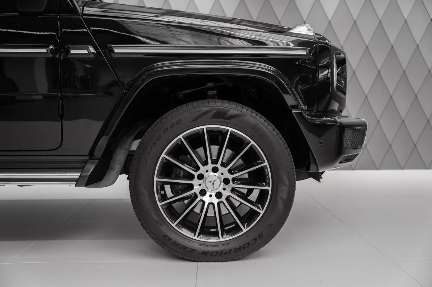 2019 Mercedes-Benz G 350 d AMG Line angeboten von einem Supersportwagenhändler in Schenefeld, Deutschland, Foto 7 von 25