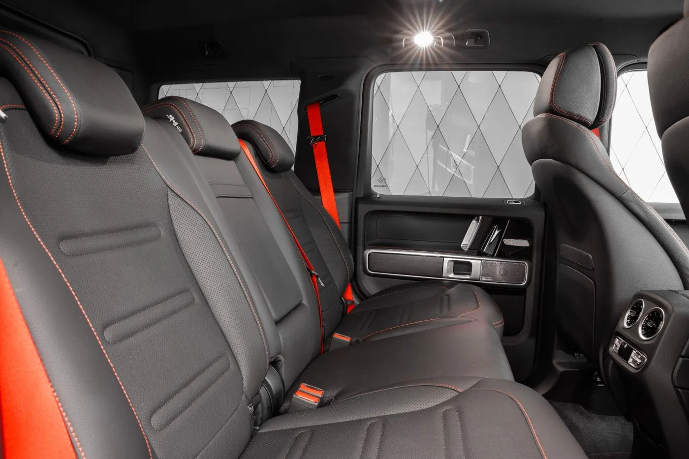 2019 Mercedes-Benz G 350 d AMG Line angeboten von einem Supersportwagenhändler in Schenefeld, Deutschland, Foto 17 von 25