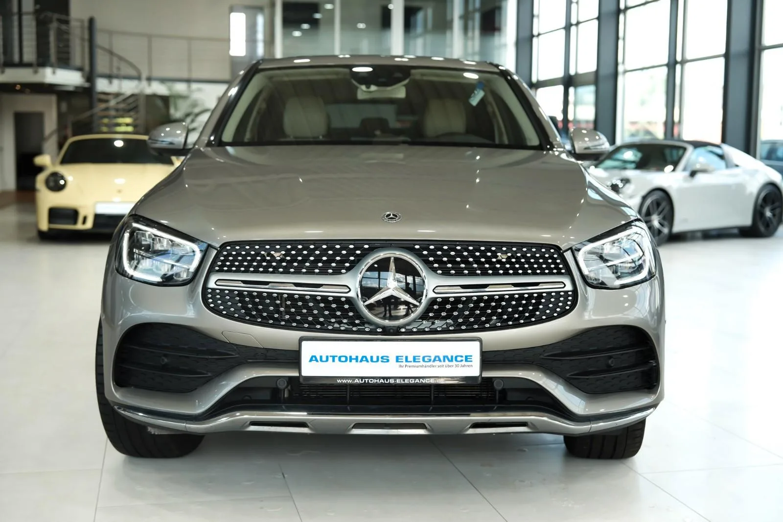 2019 Mercedes-Benz GLC 200 4MATIC Coupé, AMG Line, 4/23
