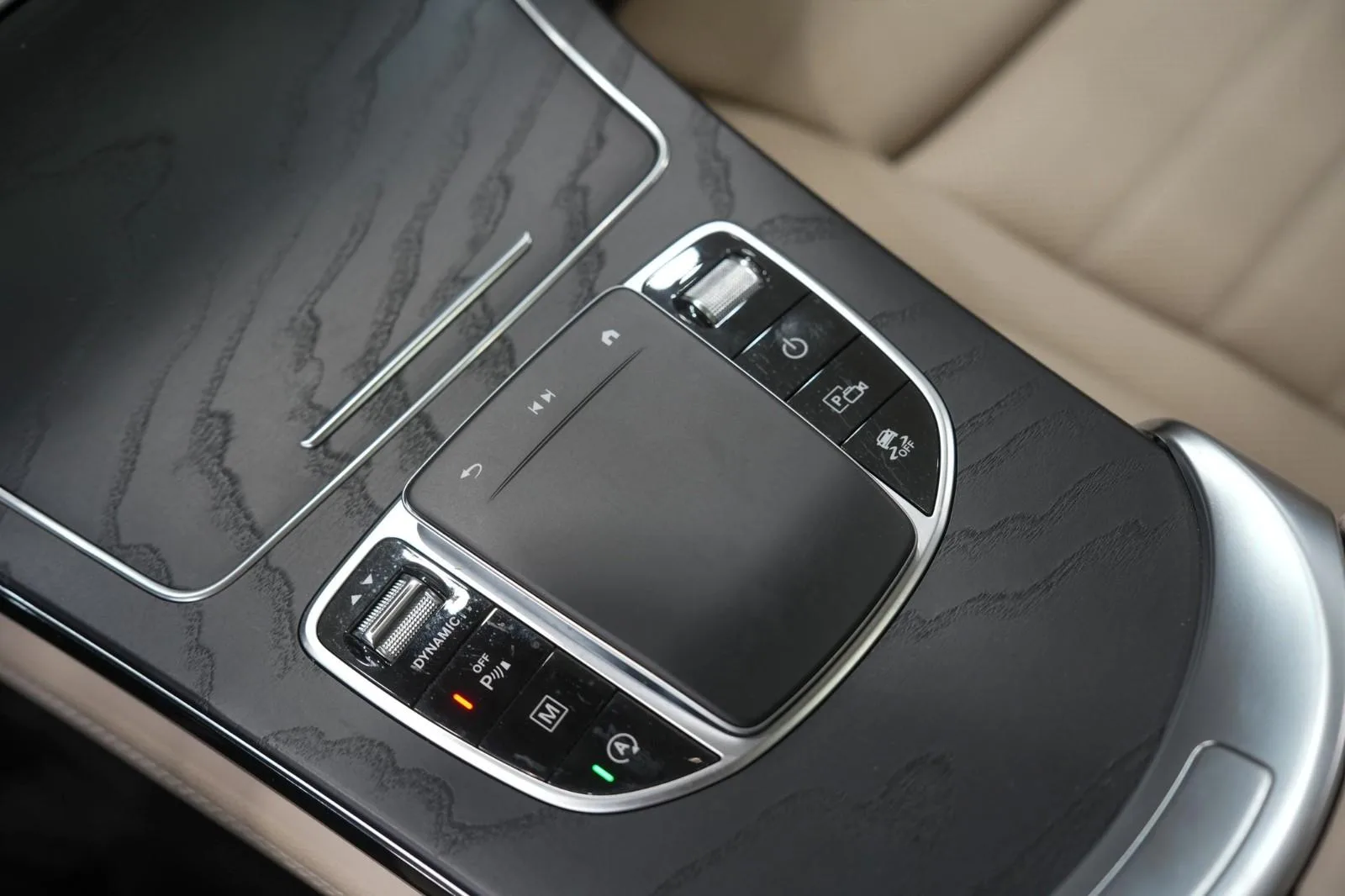 2019 Mercedes-Benz GLC 200 4MATIC Coupé, AMG Line, 17/23