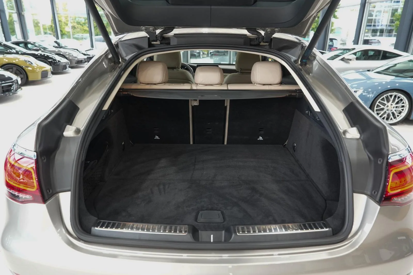 2019 Mercedes-Benz GLC 200 4MATIC Coupé, AMG Line, 22/23