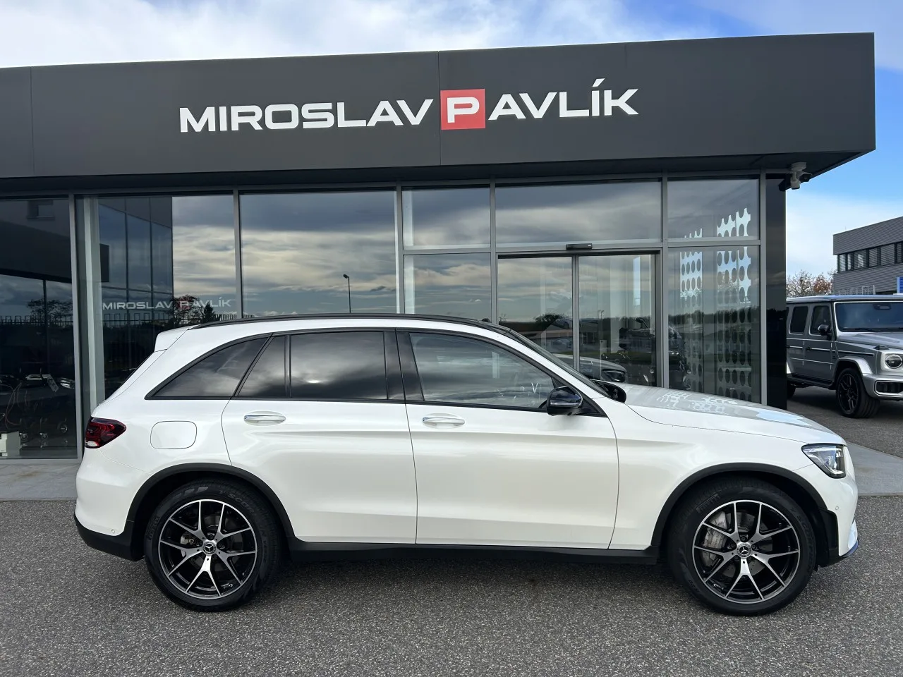 2019 Mercedes-Benz GLC 300 d 4MATIC, AMG Line, 4/30