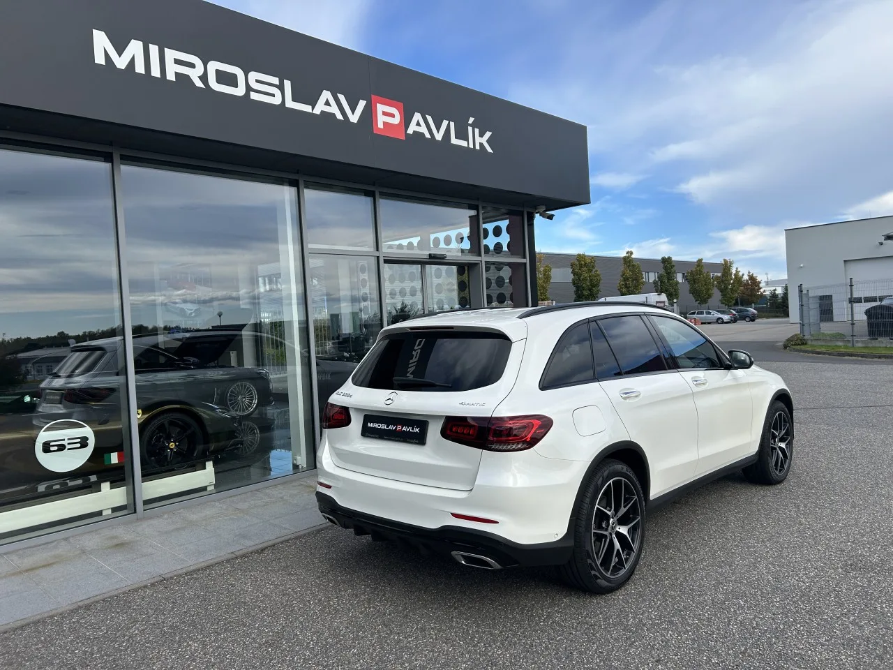 2019 Mercedes-Benz GLC 300 d 4MATIC, AMG Line, 5/30