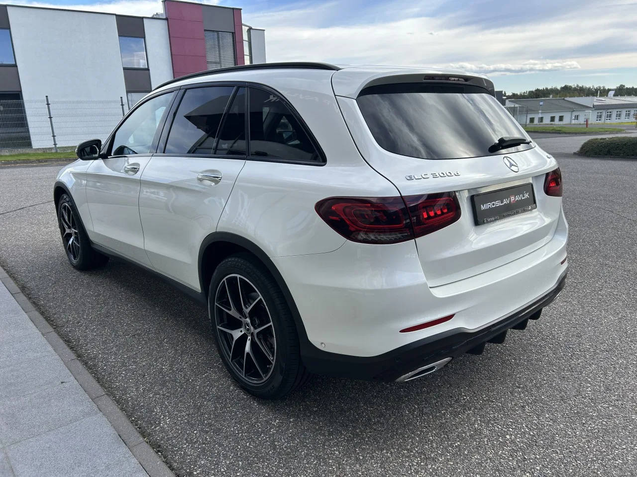 2019 Mercedes-Benz GLC 300 d 4MATIC, AMG Line, 7/30