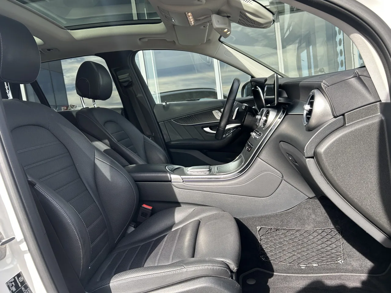 2019 Mercedes-Benz GLC 300 d 4MATIC, AMG Line, 13/30