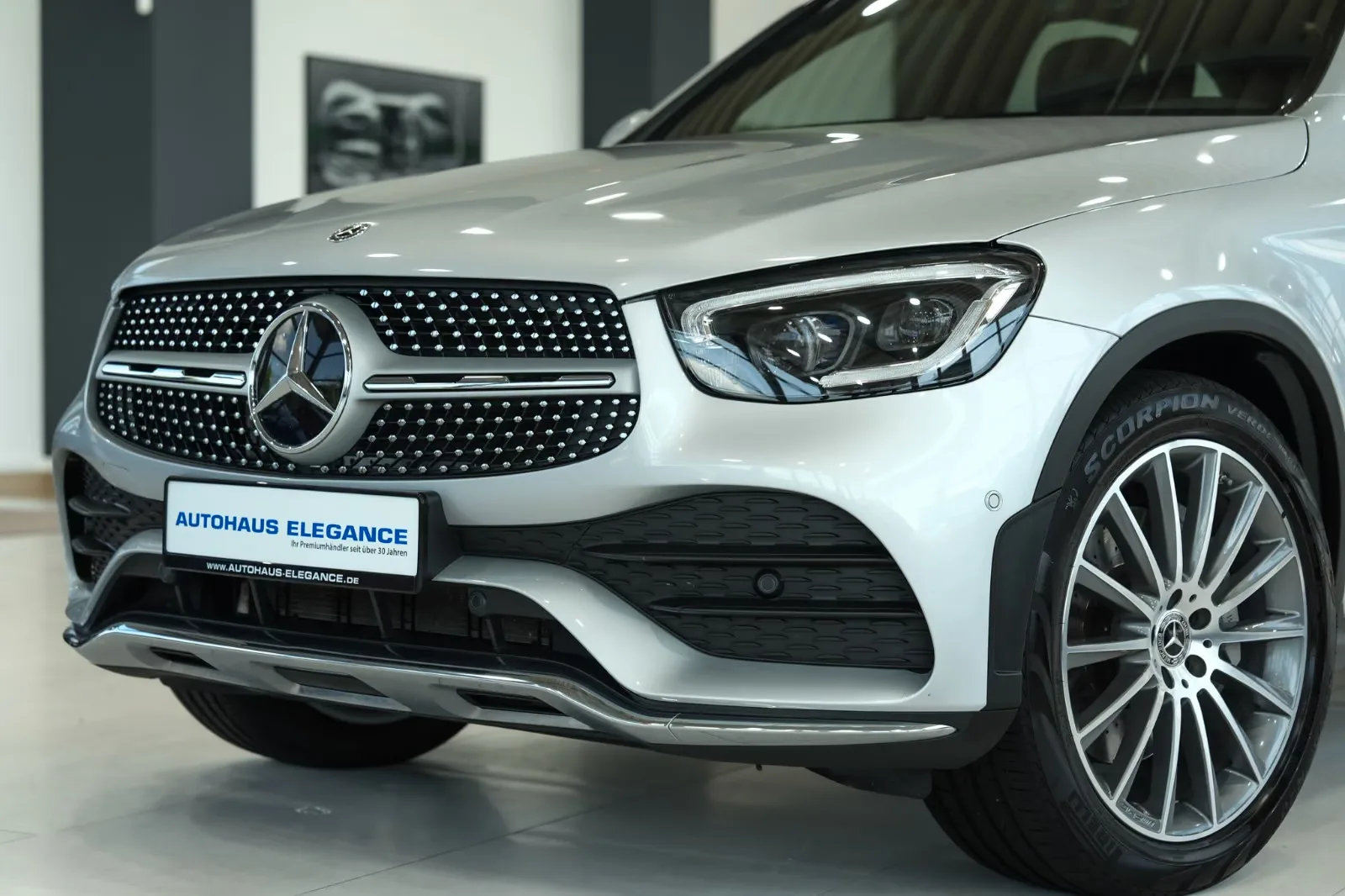 2019 Mercedes-Benz GLC 300 4MATIC, AMG Line, 9/26