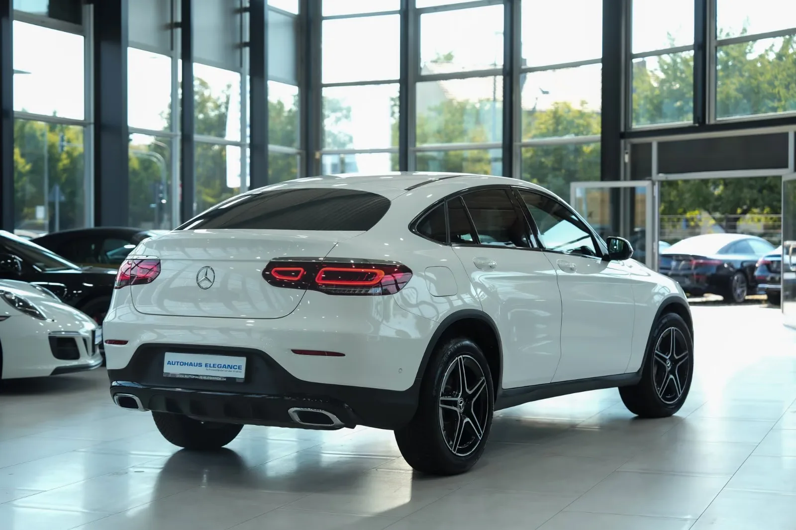 2019 Mercedes-Benz GLC 300 4MATIC Coupé, AMG Line, 2/20