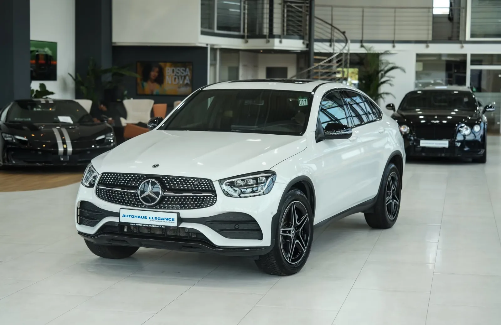 2019 Mercedes-Benz GLC 300 4MATIC Coupé, AMG Line, 7/20