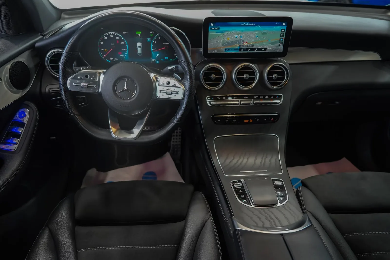 2019 Mercedes-Benz GLC 300 4MATIC Coupé, AMG Line, 11/20