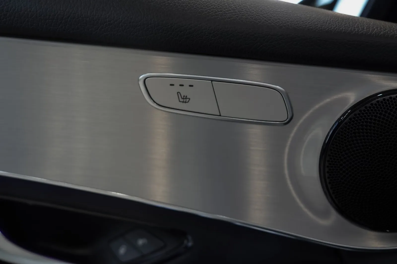 2019 Mercedes-Benz GLC 300 4MATIC Coupé, AMG Line, 17/20