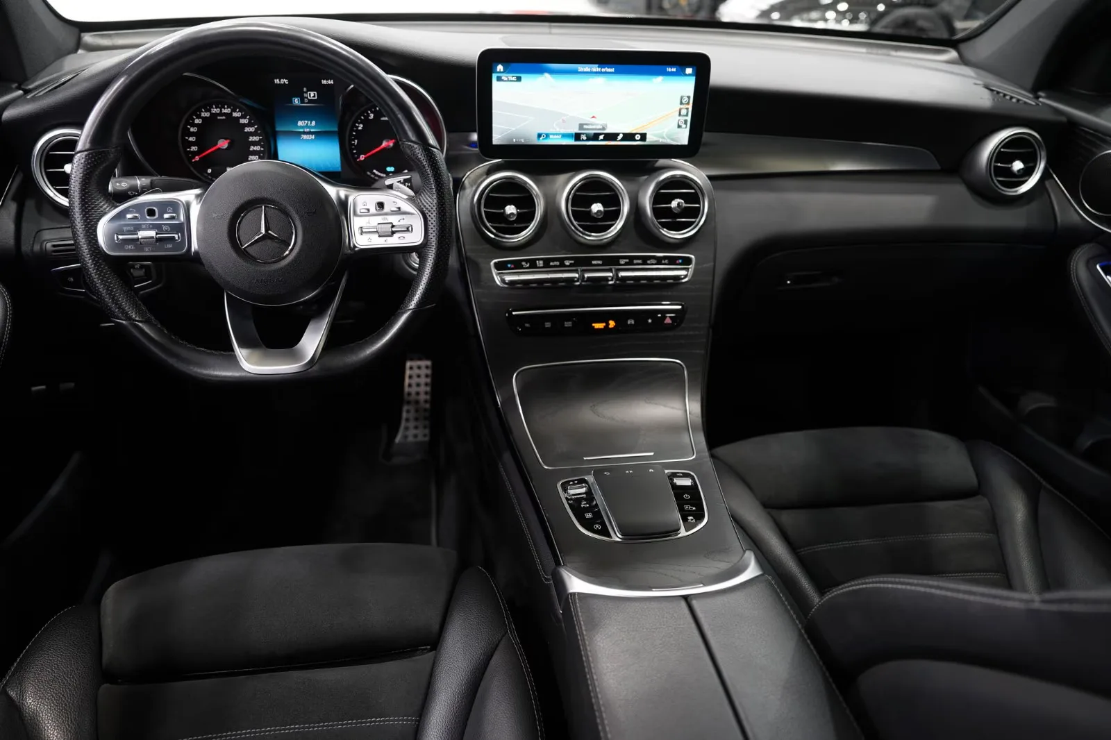 2019 Mercedes-Benz GLC 300 4MATIC Coupé, AMG Line, 13/24